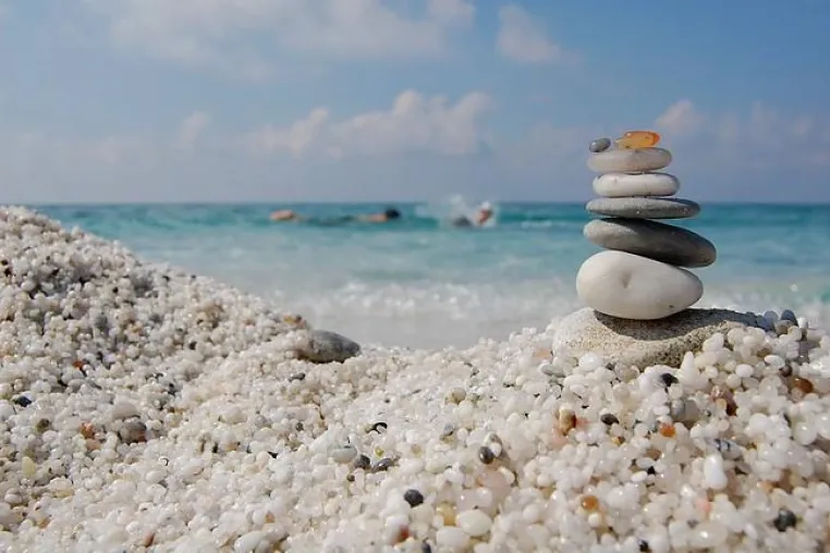 Ferien auf Sardinien – Ferienhäuser, Villen und mehr mit Preislisten 2012 Bild: Ferien auf Sardinien – Ferienhäuser, Villen und mehr mit Preislisten 2012