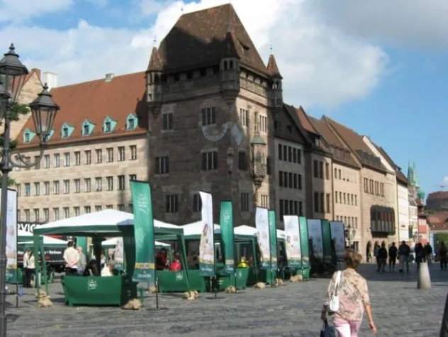 Die Jacobs Krönung Sofa-Tour zu Gast in Nürnberg Bild: Die Jacobs Krönung Sofa-Tour zu Gast in Nürnberg