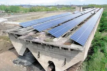 Bild: Außergewöhnliches Solarprojekt - Weltgrößter Solarbunker "Schalker Verein" geht ans Netz