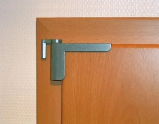 Bild: Clip-Close – praktischer Innentür-Schließer