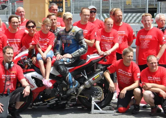 Support your local racer! Bild: Support your local racer!