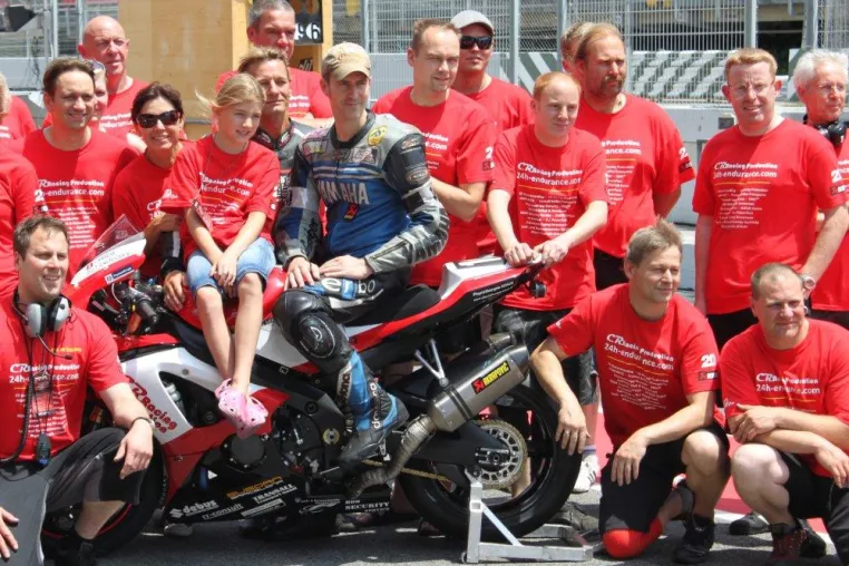 Bild: Support your local racer!