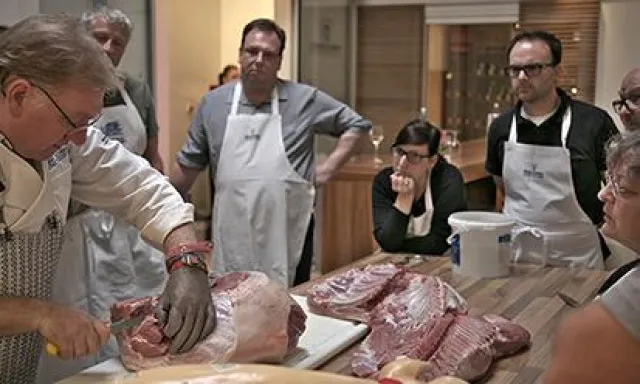 Bild: Auf dem Duisburger Großmarkt wird Genusshandwerk vermittelt: FSGG stellt neuen Kulinarischen Kalender vor