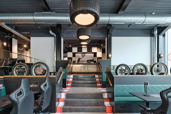 Bild: Motorworld Village Metzingen, Eröffnung MotoBene - Restaurant, Bar, Diner