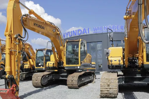 Bild: Exklusivhändler Wienäber bezieht neues Vertriebszentrum für Hyundai-Baumaschinen