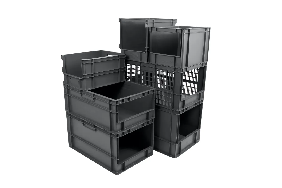 Die Gamma-Wopla Sichtlagerbehälter sind in verschiedenen Abmessungen mit den Grundmaßen 400x300 und (© Gamma-Wopla SA und Smart-Flow Europe SA)