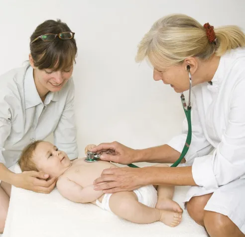 Bild: Medizin für Babys, Kleinkinder und Mütter gibt es unter der neugegründeten Marke Mammut Pharma in der Apotheke