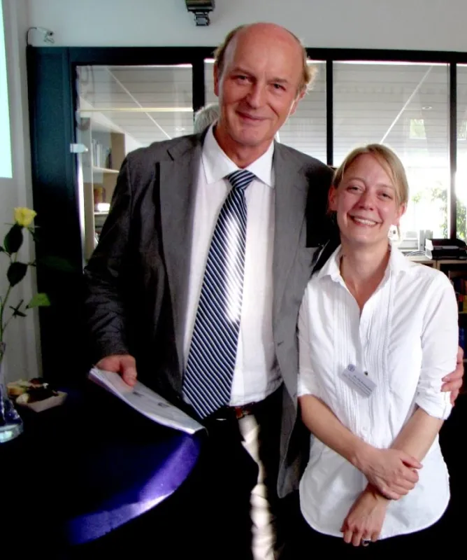 Jury-Vorsitzender Prof. Dr. Dirk A. Loose und Publizistik-Preis-Gewinnerin Dr. Pia Heinemann