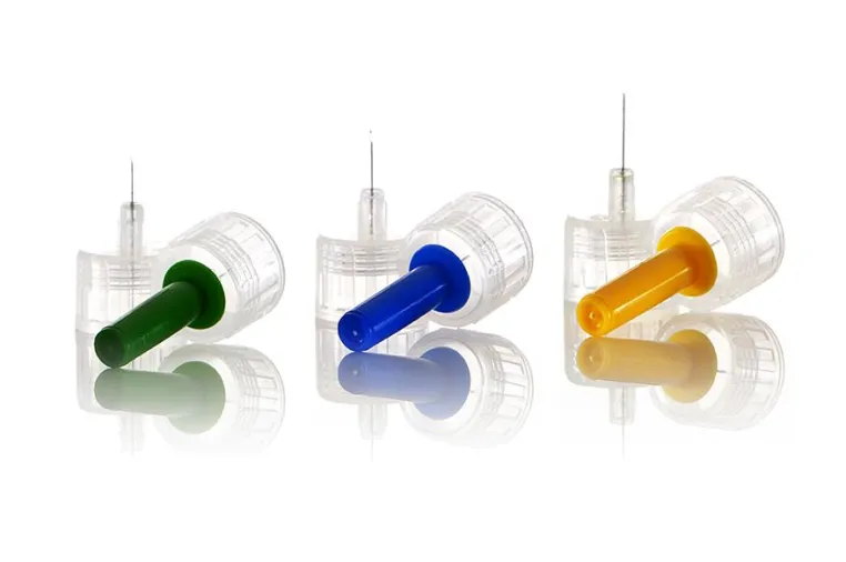 Bild: Komfortable Insulininjektion mit der neuen TriCare™ Pennadel von Owen Mumford