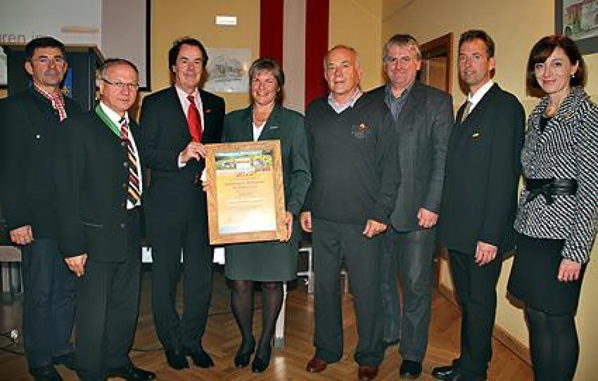 Anja M. Lenz erhält den Internationalisierungspreis. Foto: Roman Schmid