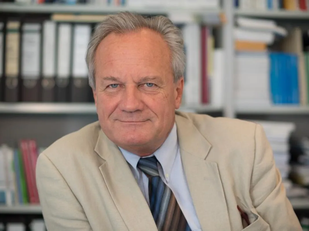 Professor Dr. Rolf Arnold (Foto: DISC)
