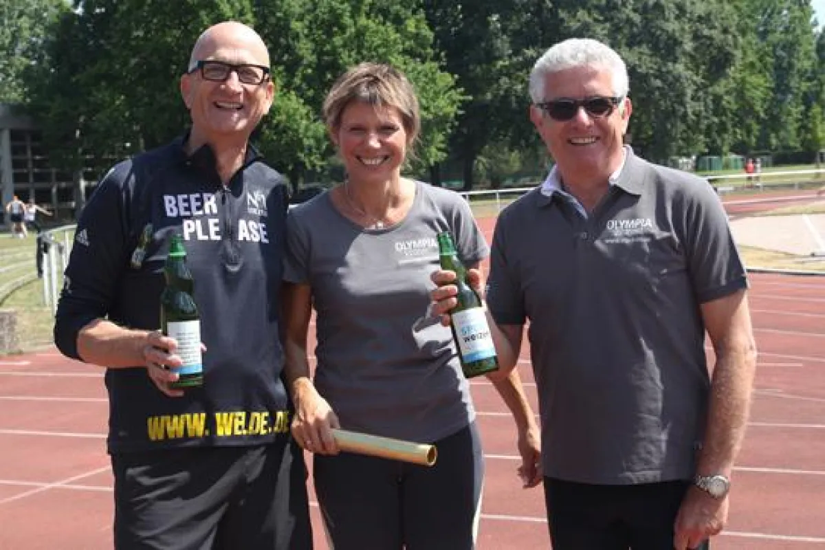 Optimale Regeneration nach dem Sport: Prof. Hanns Hölz, Bettina Augenstein und Dr. Hans Spielmann