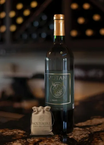 Aus Tradition nachhaltig – Skilankette Moltebeerenwein Bild: Aus Tradition nachhaltig – Skilankette Moltebeerenwein