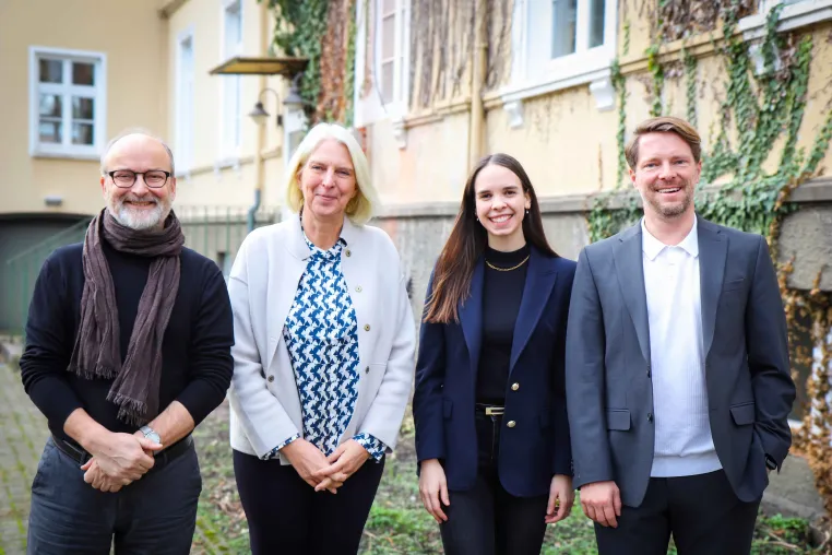 Bild: Mit „Entdecker:innen-Kisten“ das wissenschaftliche Denken zu Hause in den Familien fördern: Projekt "MINT-Fit" startet