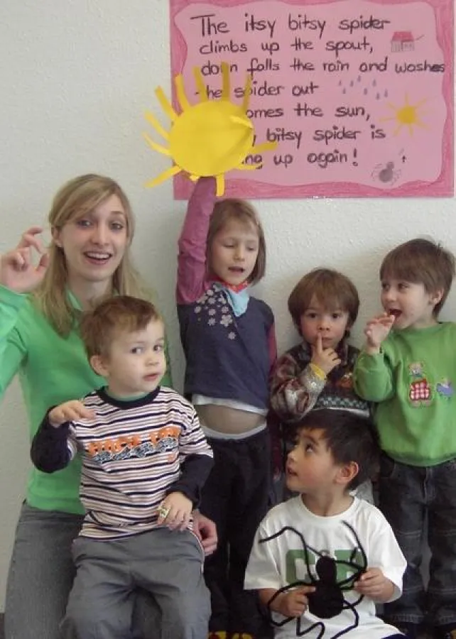 „The itsy bitsy spider“: In immer mehr Kitas gibt es eine zweite Umgangssprache. Mit Konzepten für Bilingualität beschäftigt sich unter anderem der Kongress „Invest in Future“ am 15. / 16. Oktober in 