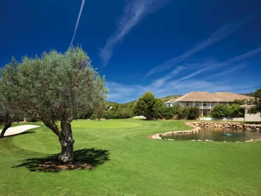 Bild: Mallorca, Mandelblüten & Me(h)er: Die schönsten Frühlingsboten für Golfer