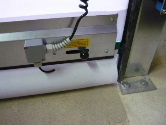 Bild: Schnelllauftore mit Federkraft-Crash-Schutz