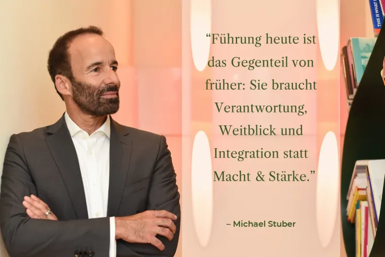 Bild: Führung durch klare Kante oder Brückenbau? Wie aus Komplexität und Polarisierung Einsatz und Teamleistung wird