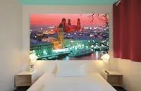 Bild: Ganz oben in Niederbayern: das neue B&B Hotel Passau
