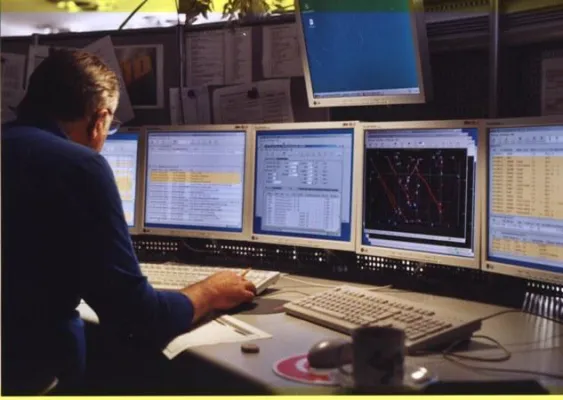 Bild: Das Herz der Bahn - In der Netzleitzentrale in Frankfurt werden seit 15 Jahren alle schnellen Züge überwacht