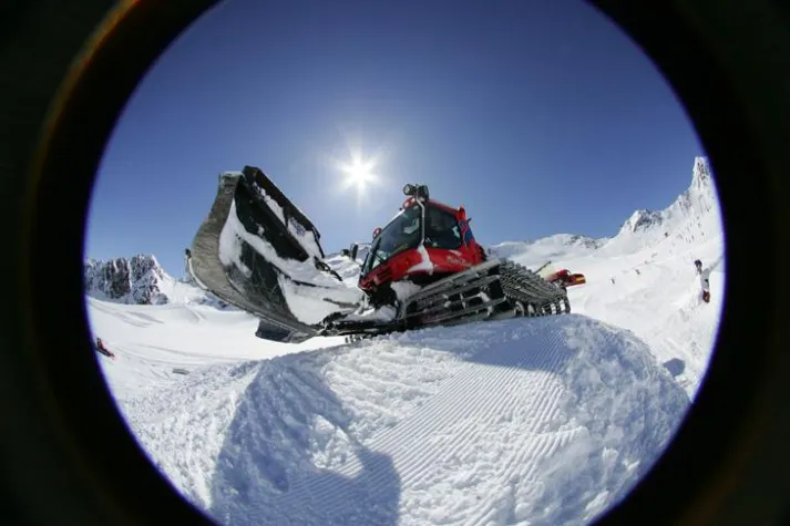 Bild: Großbaustelle am Kaunertaler Gletscher – hier entsteht ein Snowpark