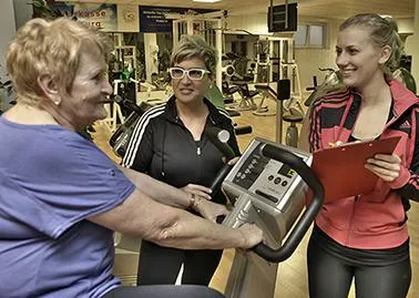 Christina Läufer vom Aktiv-Sportpark Duisburg: Bei der IHK-Bestenehrung ausgezeichnet Bild: Christina Läufer vom Aktiv-Sportpark Duisburg: Bei der IHK-Bestenehrung ausgezeichnet