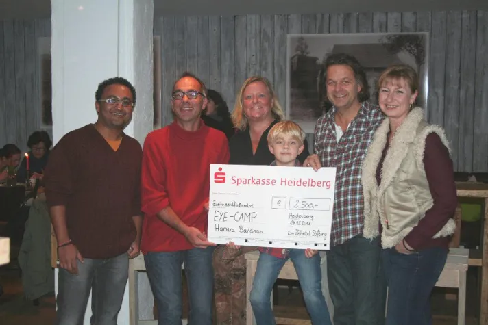 Bild: Ein Zehntel Stiftung fördert Augenoperationen in Indien