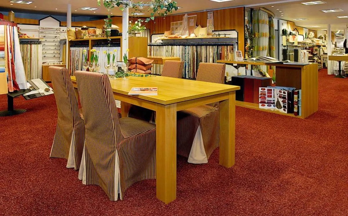 Der modern gestaltete Ausstellungsraum bietet viele Anregungen für das eigene Zuhause