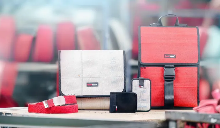 Feuerwear zum Anfassen Bild: Feuerwear zum Anfassen