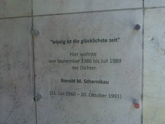 Leipzig: Gedenktafel für Ronald M. Schernikau Bild: Leipzig: Gedenktafel für Ronald M. Schernikau