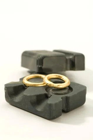 Bild: "mein stein" - Eine einmalige Symbiose aus Schmuck und Verpackung