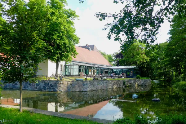 Bild: Mild, authentisch, inspirierend – Warum das Wasserschloss im Spätsommer das perfekte Urlaubsziel ist