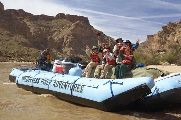 Bild: Im Rausch des wilden Wassers - Jetzt buchen und sparen mit Raftingtouren von Wilderness River Adventures