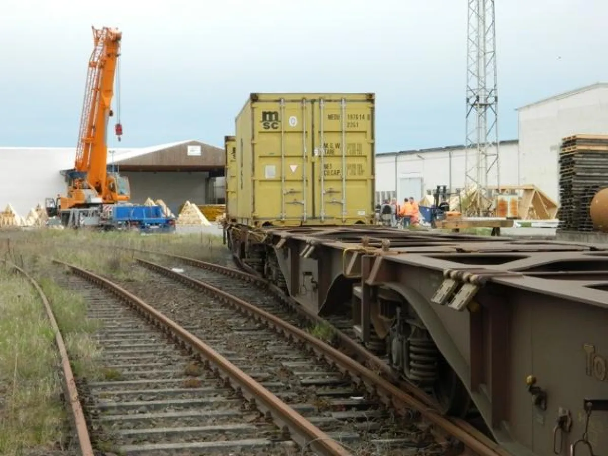 Einfahrt in den Temnitz-Park (Prignitz/Brandenburg)