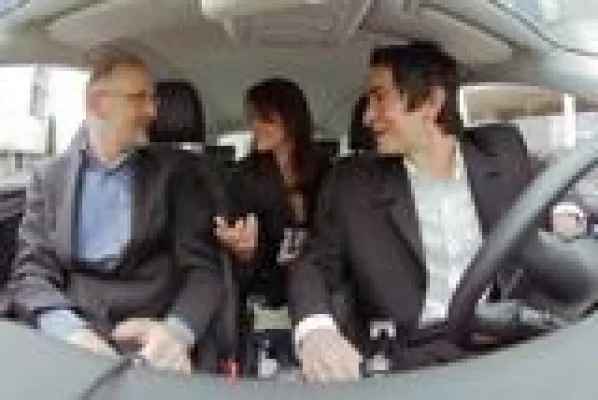 Bild: Hohe Spritpreise: 600 Euro sparen mit Fahrgemeinschaften