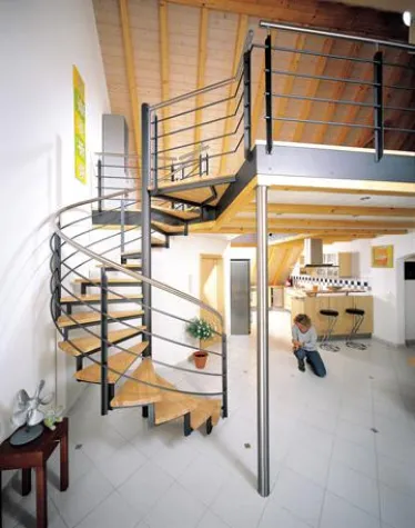 Bild: Nach den Sternen greifen und mit der richtigen Treppe den Dachboden erschließen