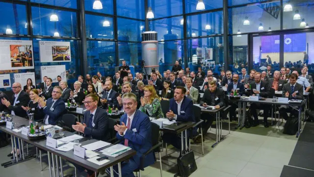 Bild: Fachkongress Fertigung 4.0: Einzigartige Lösungen vorgestellt