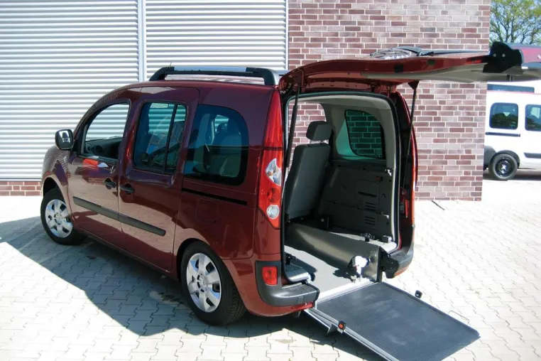 Kadomo lanciert Sondermodell Kangoo Rolli-In® Bild: Kadomo lanciert Sondermodell Kangoo Rolli-In®