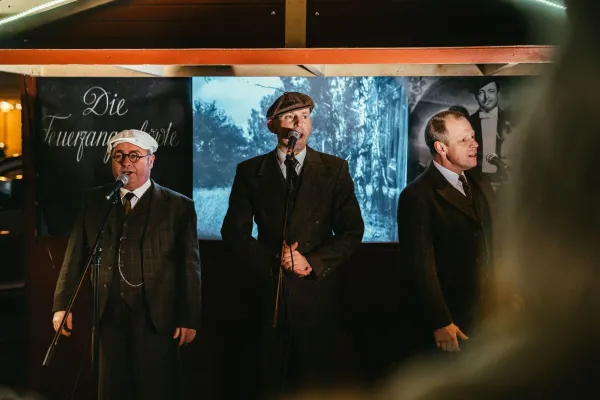 Bild: Open Air Konzert an der Feuerzangenbowle im Nikolaiviertel