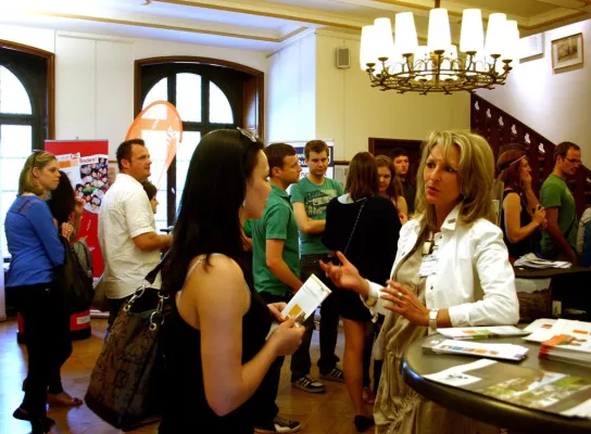 Tag der offenen Tür, Campusfest und Alumni-Treffen lockten viele Besucher an die Hochschule Harz Bild: Tag der offenen Tür, Campusfest und Alumni-Treffen lockten viele Besucher an die Hochschule Harz