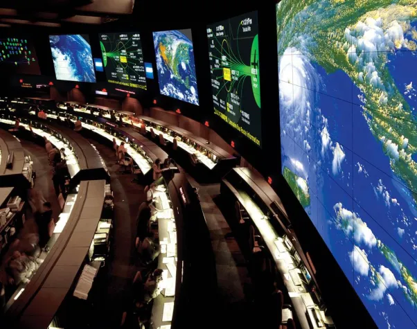 Bild: ict Steglos FlatScreen MIS-4230 - Weltneuheit mit Einbrenn-Kompensation