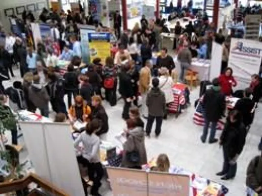 Bild: JUBi - 7. Jugendbildungsmesse in Sachsen / Informationen über Auslandsaufenthalte und Stipendien