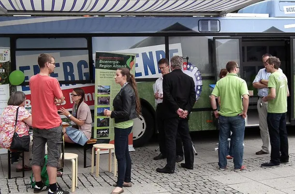 Bild: Aktiv für Energiewende: Biogas Tour besucht Magdeburg