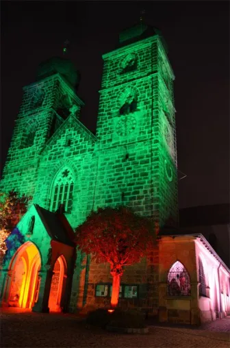 Lightec GmbH - „Lichthöfe 2013“ in Bamberg -Beleuchtungsprojekt mit modernsten LED-Strahlern Bild: Lightec GmbH - „Lichthöfe 2013“ in Bamberg -Beleuchtungsprojekt mit modernsten LED-Strahlern