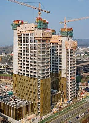 Bild: Europäischer Gerichtshof, Luxemburg – Schalung und Schutzwand klettern im Wochentakt