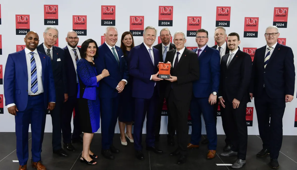 Das Team der M&L AG bei den Preisverleihungen mit Christian Wulff  (© KD Busch)