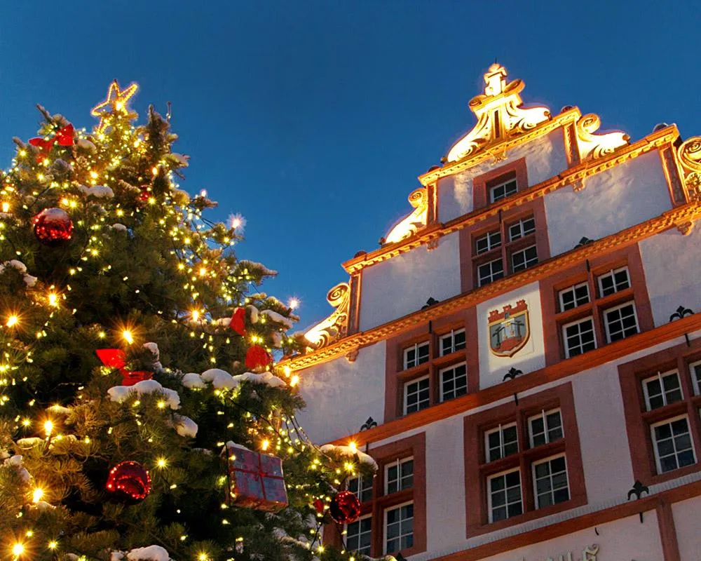 In einigen Fällen muss Weihnachtsbeleuchtung nachts ausgeschaltet werden. Foto: Staatsbad Salzuflen