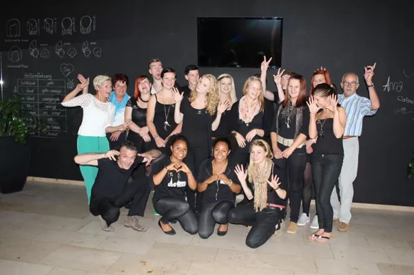 Bild: 15 taufrische Azubis