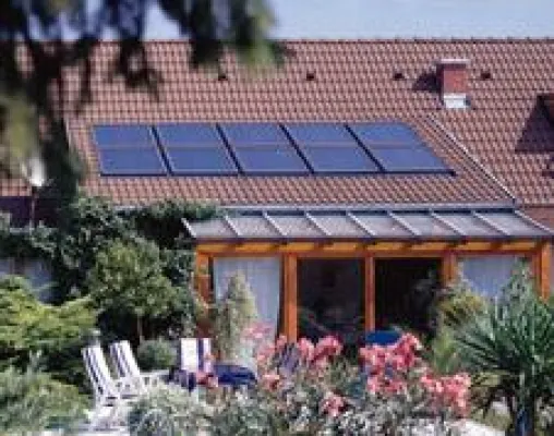 Bild: Solartechnik: Wann eignet sich ein Dach für eine Solaranlage?