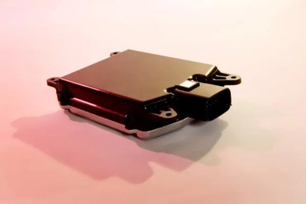 24 GHZ RADAR VON TRW MACHT FAHRERASSISTENZSYSTEME ERSCHWINGLICH Bild: 24 GHZ RADAR VON TRW MACHT FAHRERASSISTENZSYSTEME ERSCHWINGLICH